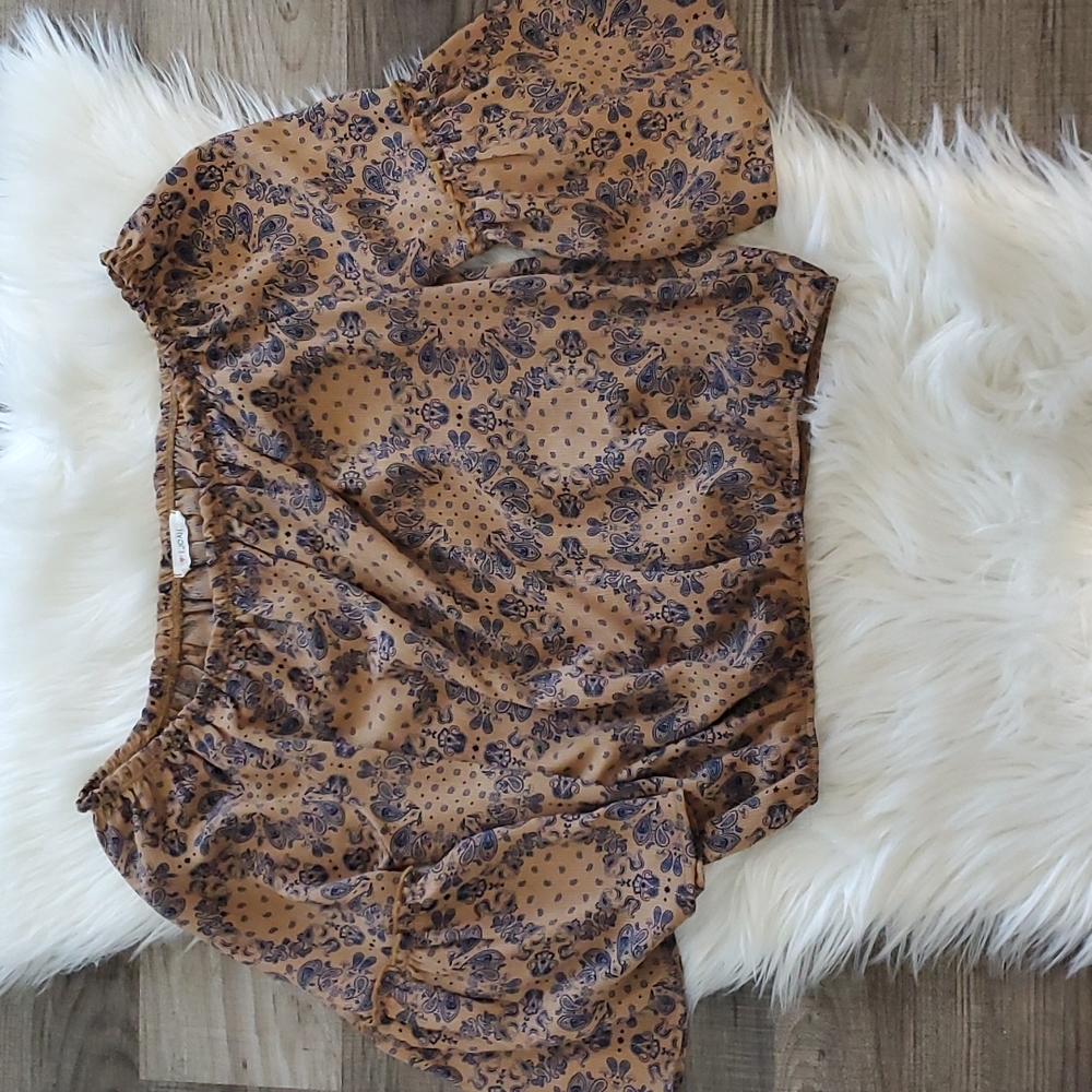 Womens clothes